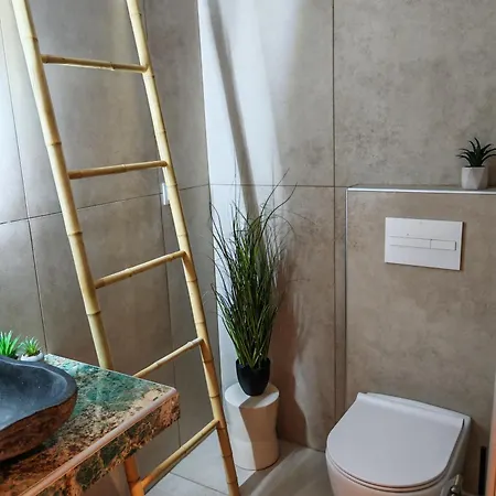 George Aparthotel 3*